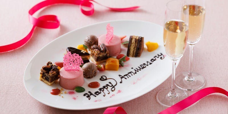 【記念日】メインが選べる中華フレンチ全7品＋カクテル・デザート盛り合わせ（窓際ペアシート確約・平日）