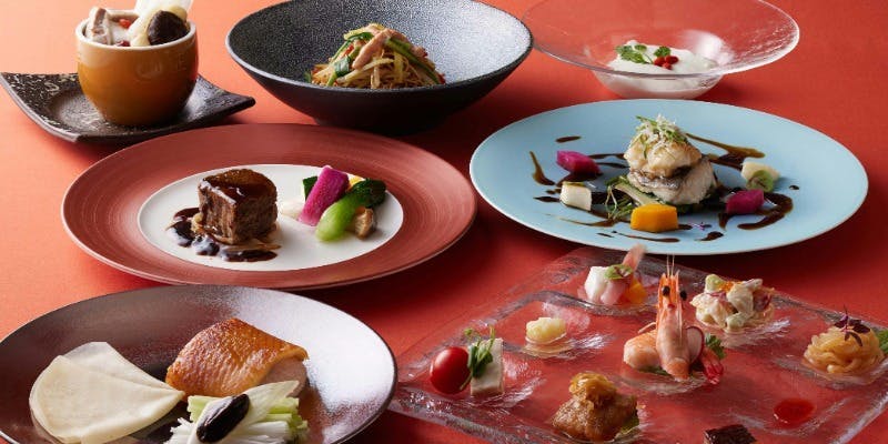 THE DINING シノワ 唐紅花＆鉄板フレンチ 蒔絵／浅草ビューホテル27F