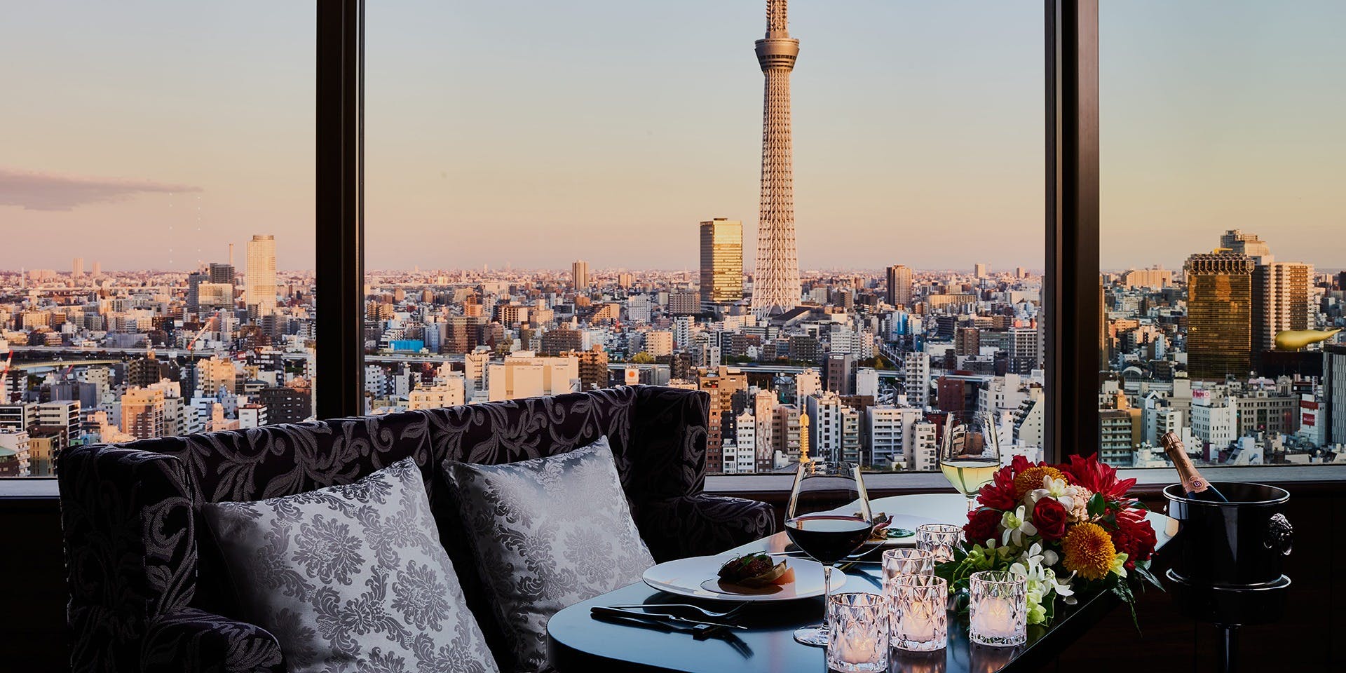 THE DINING シノワ 唐紅花＆鉄板フレンチ 蒔絵／浅草ビューホテル27F