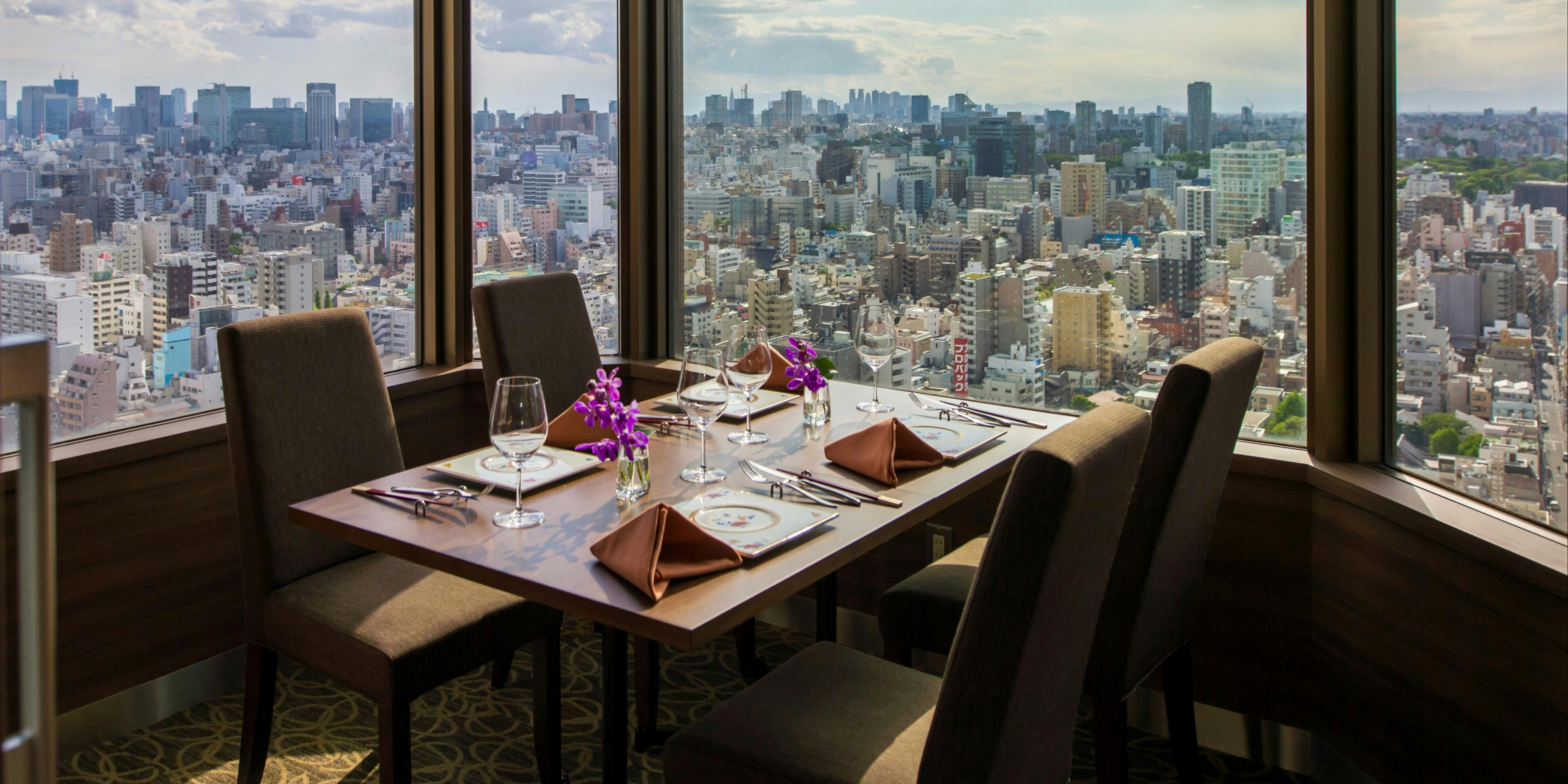 THE DINING シノワ 唐紅花＆鉄板フレンチ 蒔絵／浅草ビューホテル27F