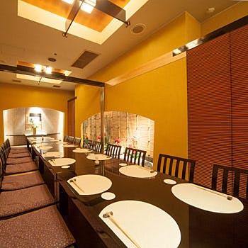 ���{���� �u���^�x�X�g�E�F�X�^���z�e�����É�