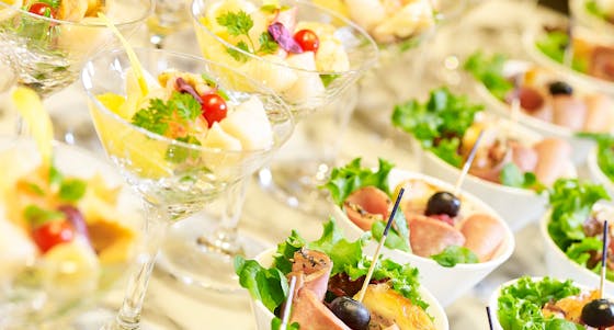 グランカフェ パティオ グランドプリンスホテル高輪 貸し切り ボウリングパック パーティープラン リクエスト予約 ランチ プラン メニュー 一休 Comレストラン