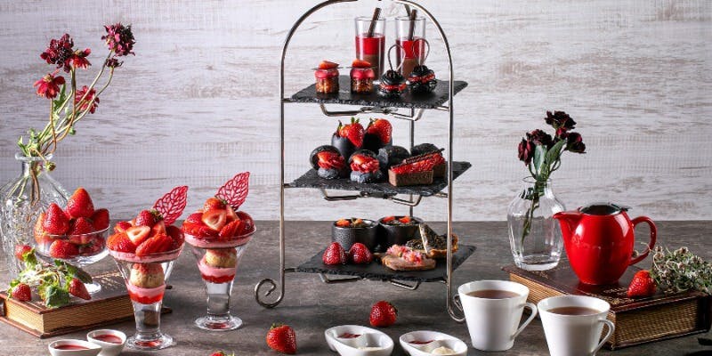 ストロベリーアフタヌーンティー　BlackXRed＋パフェ＆カフェフリー（平日）