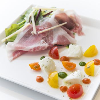 EMPORIO ARMANI CAFFE AOYAMA