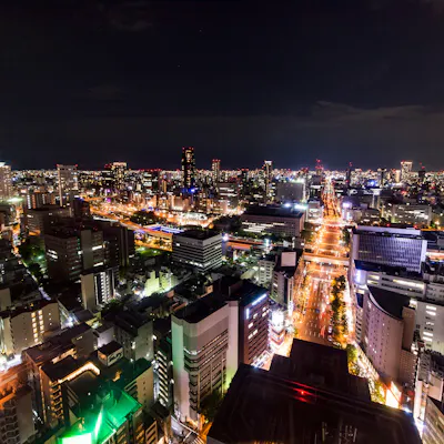 非日常的空間へと導く、絶世のパノラマ夜景