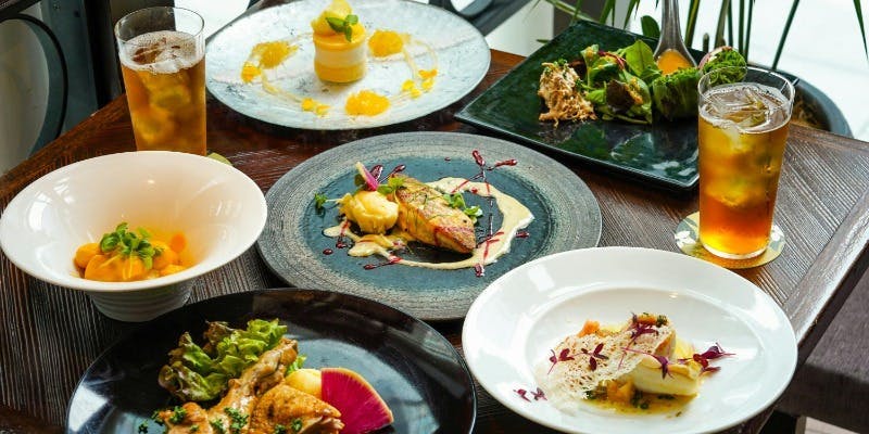 【ハワイアンランチコース】選べる前菜＆メイン全5皿＋ドリンクバー（滞在無制限）