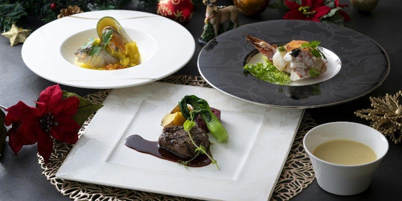 【Xmas2025】クリスマスランチ～帆立貝と海老のポワレ、国産牛フィレ肉グリルなど～