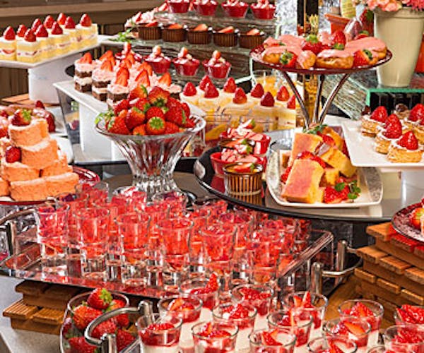 いちごビュッフェ カジュアルダイニング アイリス 名鉄グランドホテル 最上階 18階 Okaimonoモール レストラン