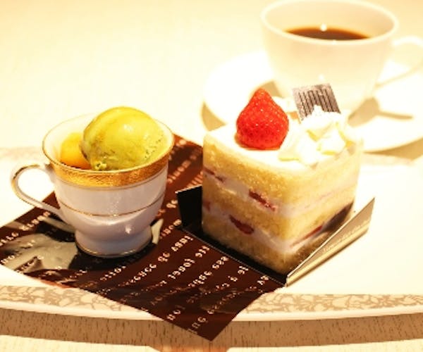 アフタヌーンティー カジュアルダイニング アイリス 名鉄グランドホテル 最上階 18階 Okaimonoモール レストラン