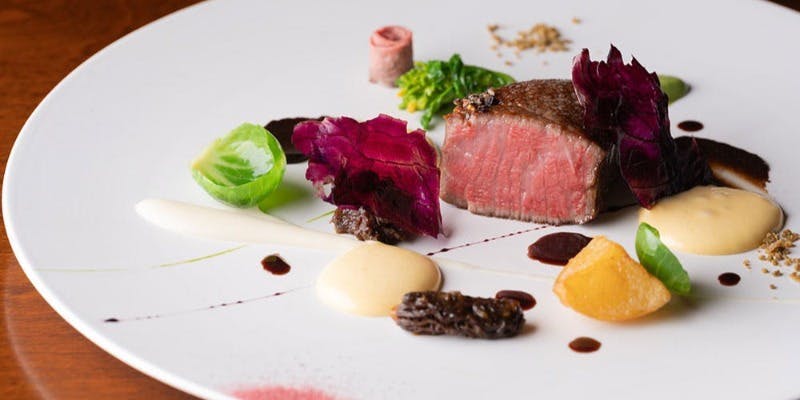 【ムニュ デギュスタシオン】～メインディッシュはオリーブ牛フィレ肉のロッシーニ風（12/8～2026/1/4）