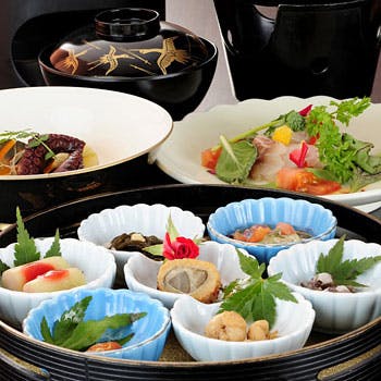 割烹 武田 カッポウ タケダ 三宮 割烹 懐石料理 神戸牛 一休 Comレストラン