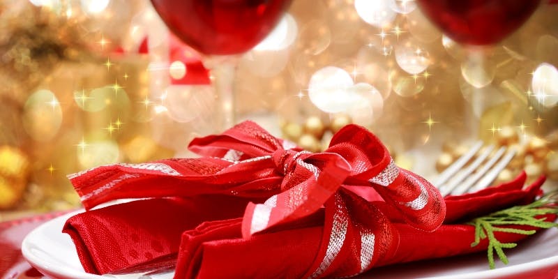 【Xmas2025】乾杯ドリンク付 クリスマス特製メインやクリスマス特製ドルチェ、選べるパスタ全5品＋カフェ