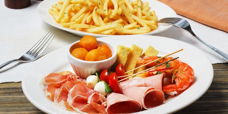 【カジュアルコース】前菜、お肉、パスタなどのコース全5品＋2時間飲み放題