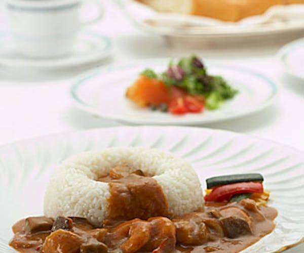 ランチ フローティングレストラン ピア21 ヨコハマ グランド インターコンチネンタル ホテル ぷかりさん橋 2階 Okaimonoモール レストラン