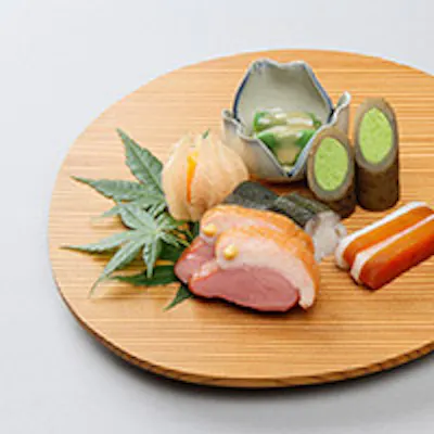 器や盛りつけからも季節が香り立つ四季を感じる料理