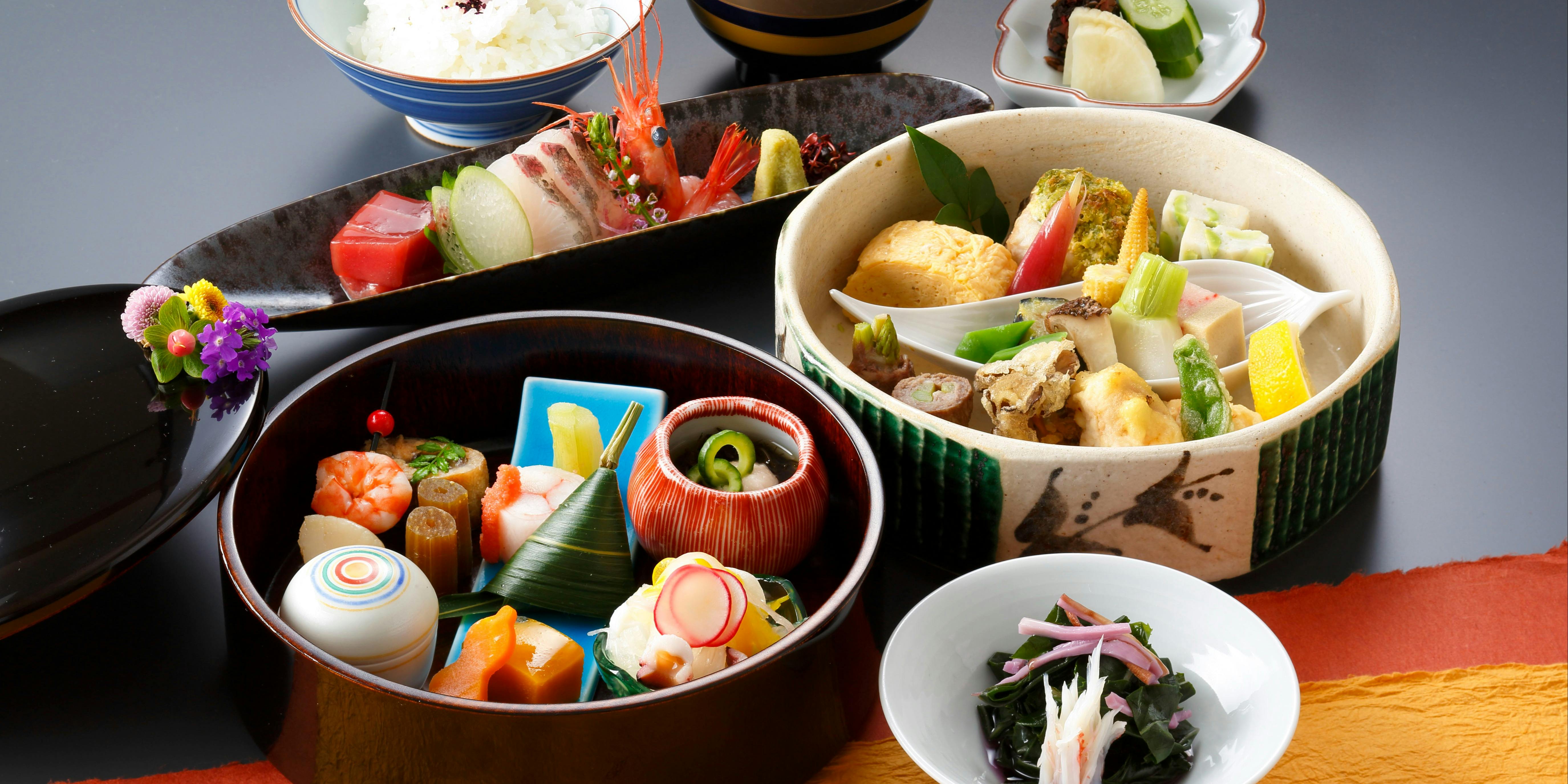 大志満 椿壽 丸の内店 【懐石雪椿】治部椀四季折々の前菜付 全9品＋1
