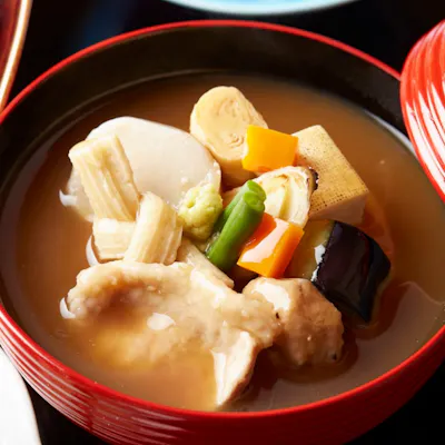 金沢の郷土料理「治部煮」