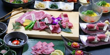【満喫コース】松阪牛づくしの焼物盛り合わせ含む　全10品 - 松阪牛WHAT’S（おにくのおすし）