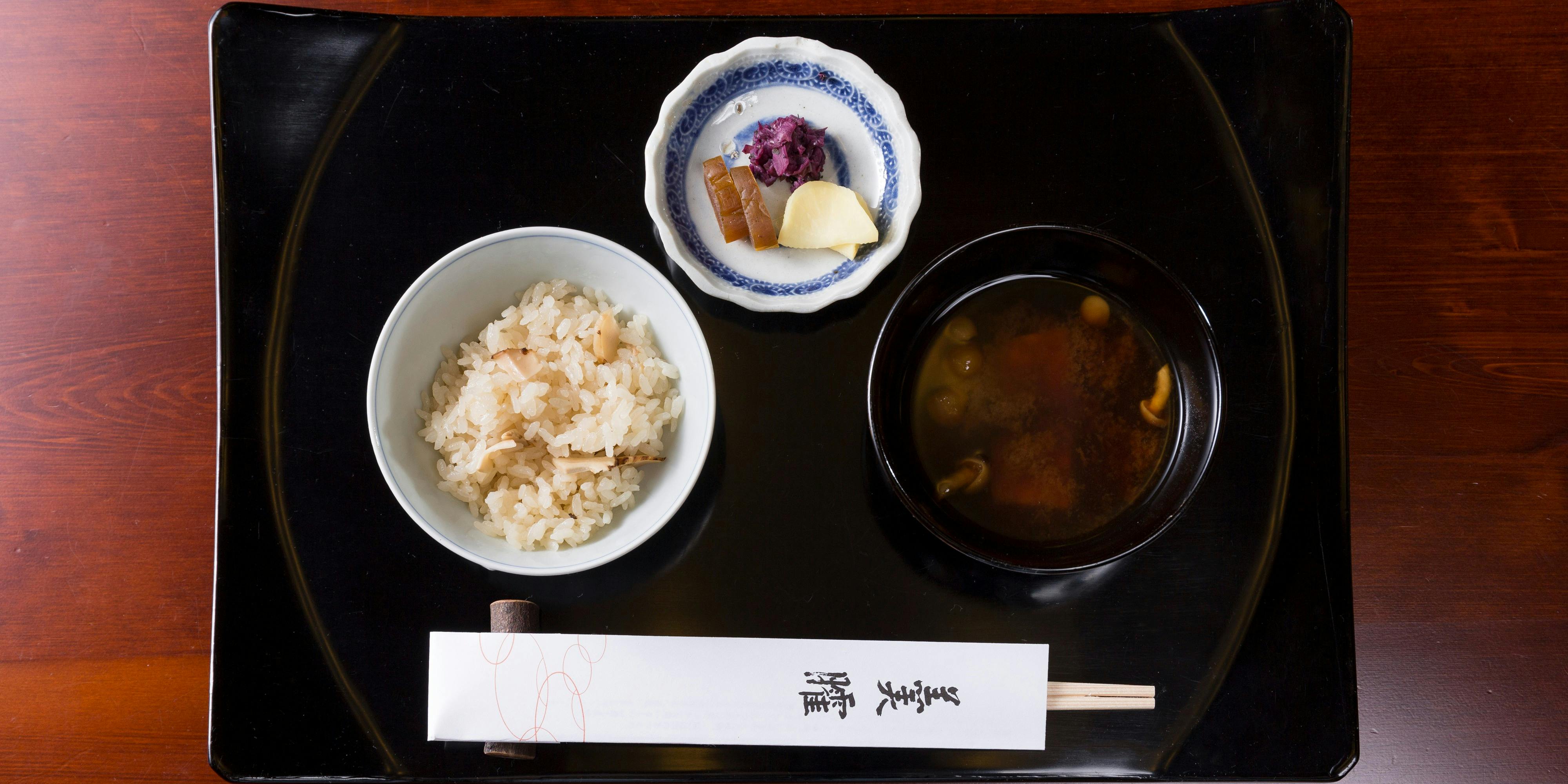 辻留 傳承料理　箱入り7冊セット 折詰弁当 懐石料理 老舗懐石料理店 京都市 辻留