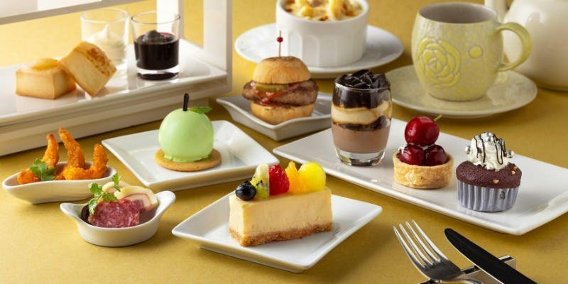Bar & Cafe Camellia�^�����X�e�[�V�����z�e��