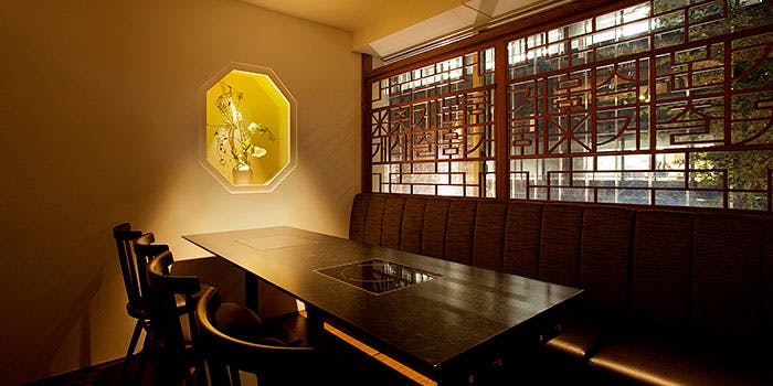 記念日におすすめのレストラン・個室 × 韓国料理 銀座MUNの写真1