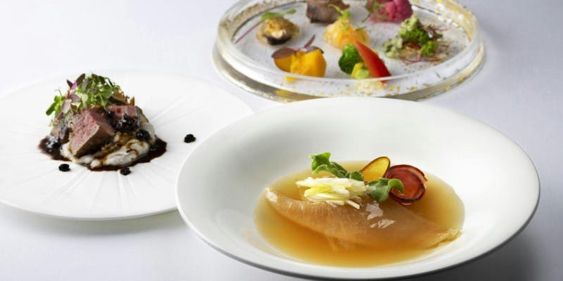 【年末年始】紅燕 フカヒレ姿煮 上湯とろみスープ仕立てなど＋乾杯シャンパン