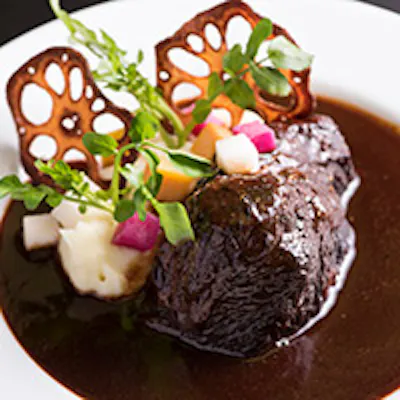 カジュアルに上質なお料理を。状態にまでこだわったワインと共に