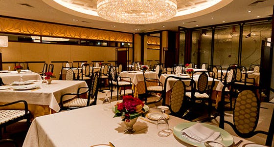 レストラン アラスカ本店 予約の仮申込 リクエスト予約 2階貸切 乾杯スパーク 飲み放題付 旬の食材を使用した贅沢コース ディナー プラン メニュー 一休 Comレストラン