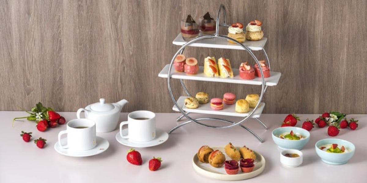 バー&ダイニング CLOUDS