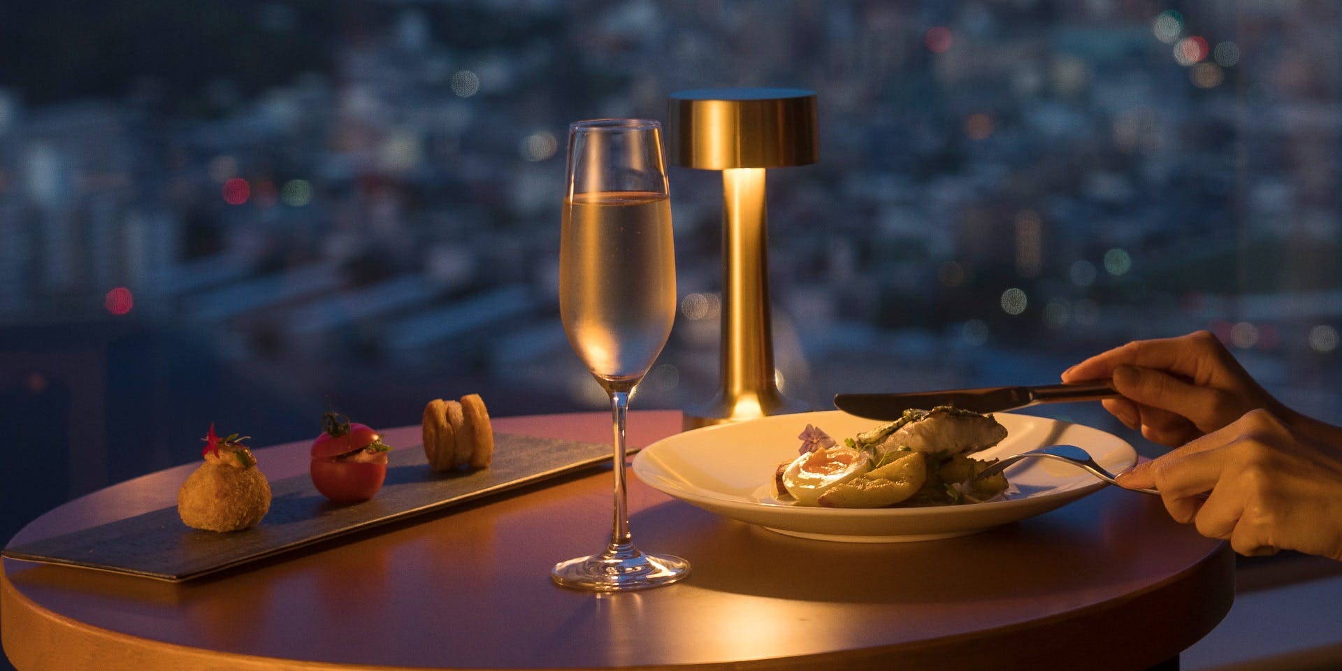 バー＆ダイニング　CLOUDS／ヒルトン福岡シーホーク - 画像3