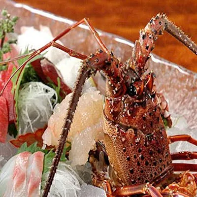活き造りを素材とした、特選料理