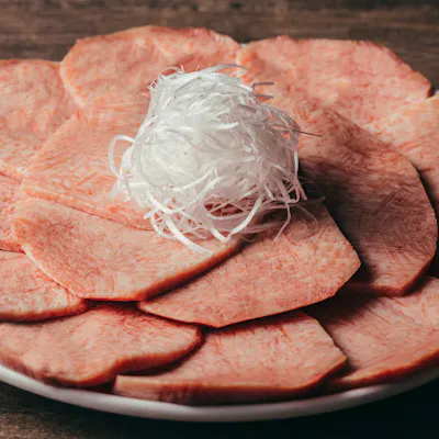 厳選されたお肉でいただく充実したコースもご用意