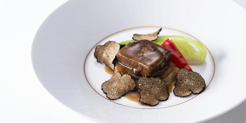 【星ヶ岡ディナーコース】ふかひれ（原鰭）の上海風煮込みに国産牛頬肉の煮込みなど全7品