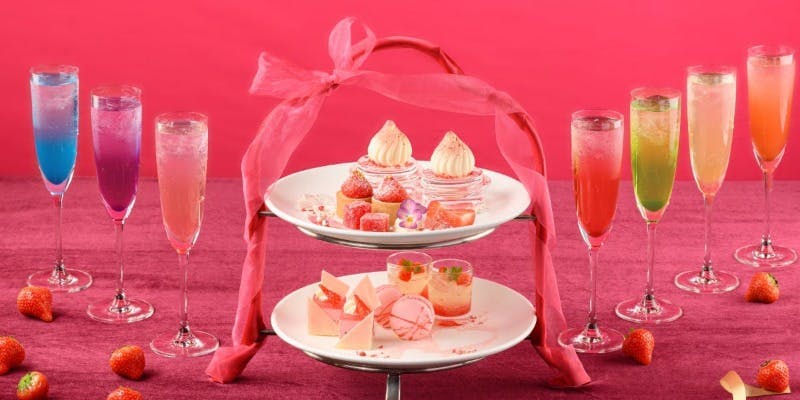 ストロベリー アフタヌーンティースタンド/推し活ドリンク付き＋選べる7色カクテル（店内席）