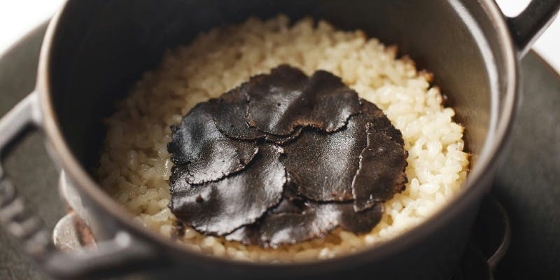 Truffes Experience Lunch 6品（ダイニング席）