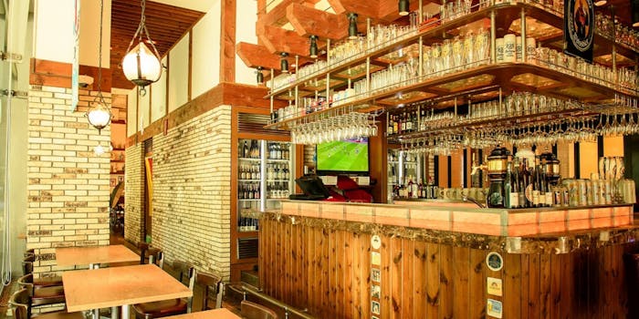 フランツクラブ 浜松町店 タイムセール ソーセージ盛り合わせ等全6皿 ドイツビール4種含む180分飲み放題のミュンヘンコース ディナー プラン メニュー 一休 Comレストラン