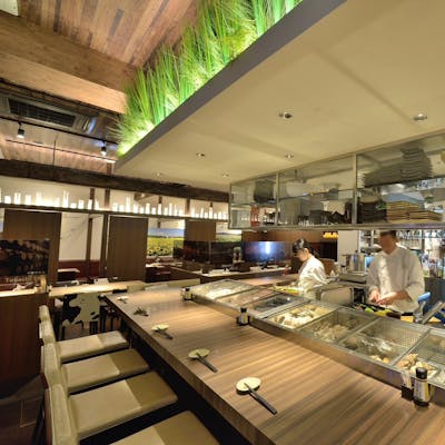 永田町の裏路地にたたずむ隠れ家。 東京の真ん中に、北海道ダイニング