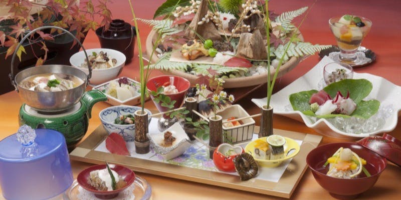 【懐石 花】旬食材をふんだんに使用した料理の数々など全8品