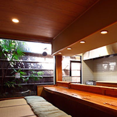 創業40余年の老舗割烹ならではの格調と家庭的な雰囲気