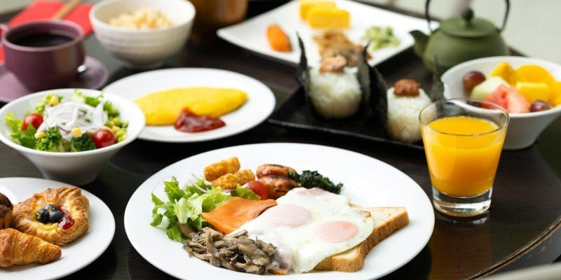 Dining&Bar LAVAROCK�^�R�[�g���[�h�E�o�C�E�}���I�b�g �����X�e�[�V����