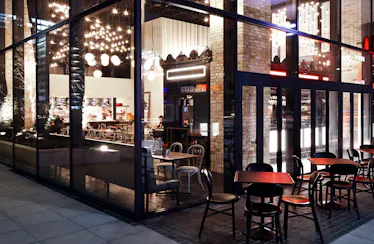 Dining&Bar LAVAROCK/コートヤード・バイ・マリオット 東京ステーション