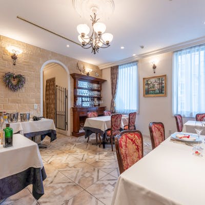 空間お城のようにエレガントな空間で、大切な人との素敵な時間 を・・