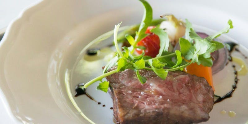 【厳選 足柄牛コース】神奈川が誇る足柄牛をメインにしたフルコース＋選べるドリンク付き