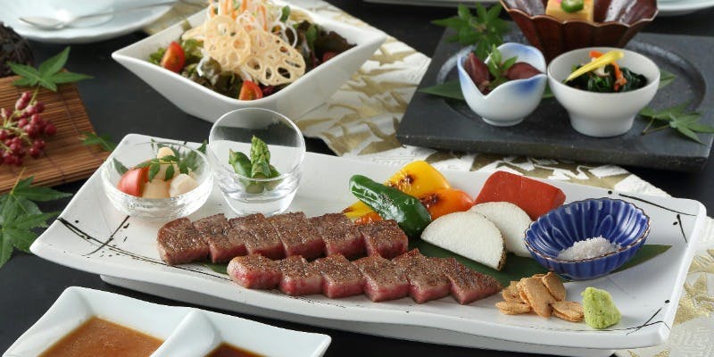 【神戸牛づくしコース】神戸牛をステーキ・鍋料理でご堪能！全6品＋乾杯スパークリング（神戸牛「特選」）