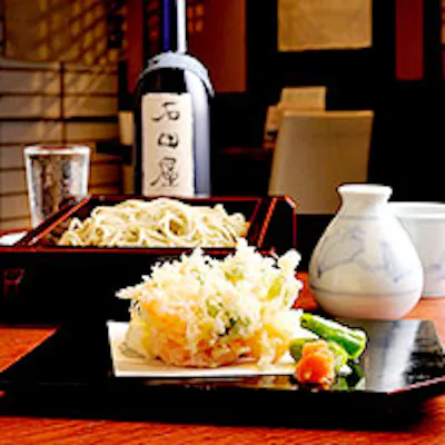 上質な日本酒も多数取り揃え、皆様をお待ちしております