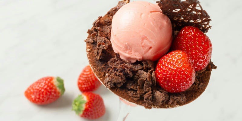 限定パフェ付【苺×チョコレートアフタヌーンティー】