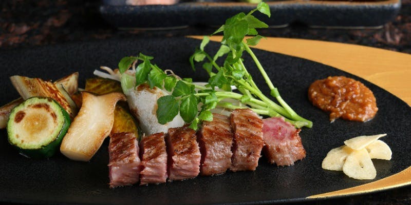 プレミアムコース【アワビ・フォアグラ・オマール海老・仙台牛のコース】全9品＋1ドリンク＋オプション