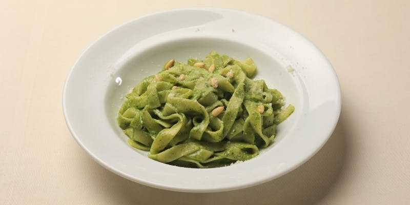 【オステリアトットコース】前菜2品、名物バジリコパスタ、仔羊のメイン、デザートなど全7品