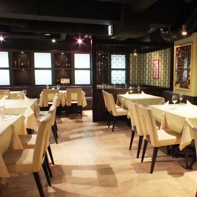 【三越前から徒歩1分】地下1階に佇む自慢の大人カジュアル空間で素敵なひとときを