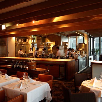 ���X�g�����e�E�q���E�`�F���g�� �ۃr���X